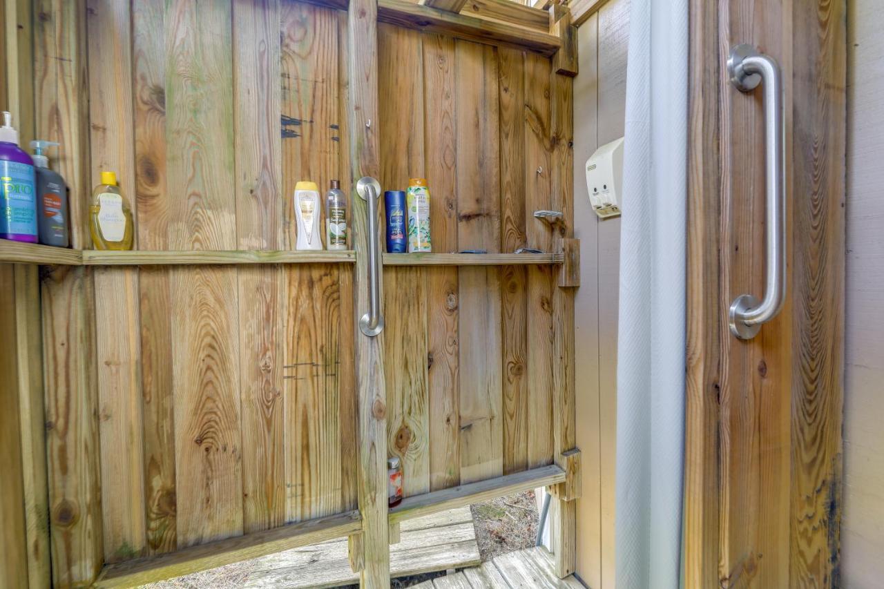 Sneads Ferry Vacation Rental Studio With Water Views Extérieur photo